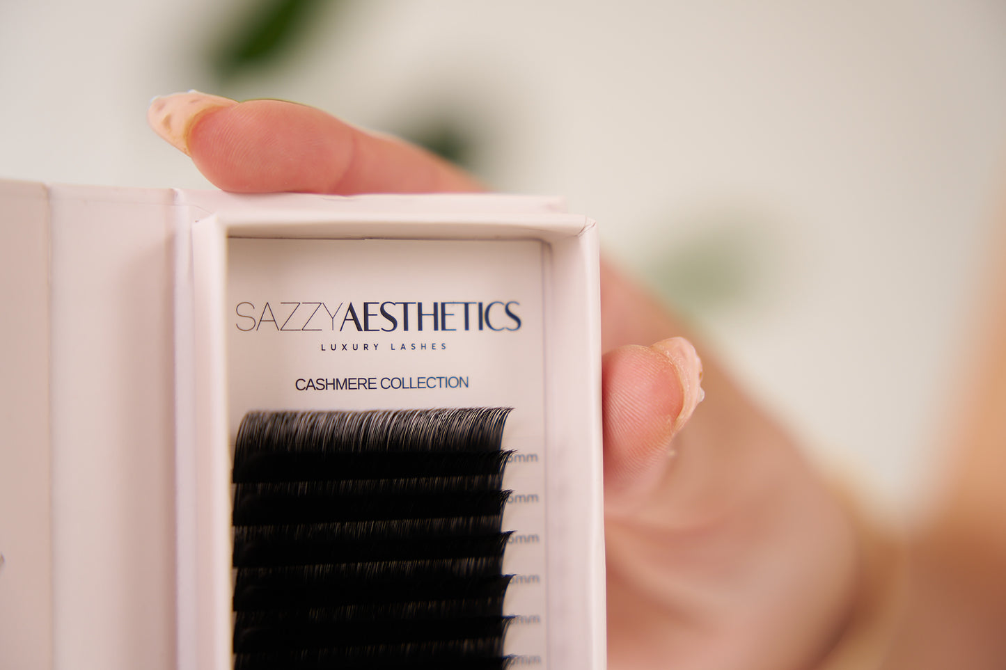 0.05 Lash Trays