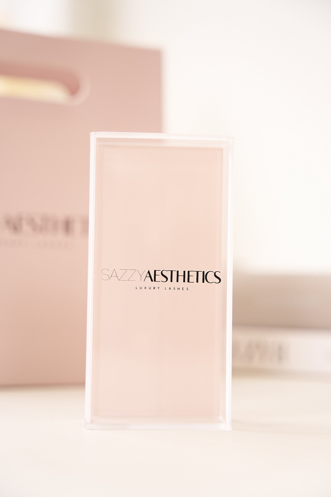 Lash Tile with cover